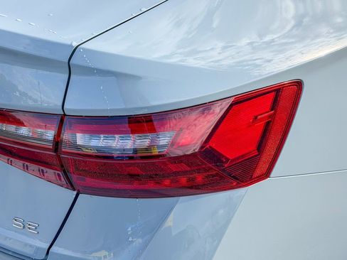 New 2026 Volkswagen Jetta SE image 7