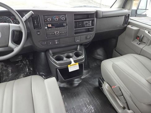 New 2026 GMC Savana 2500 w/ Driver Convenience Package RWD image 22