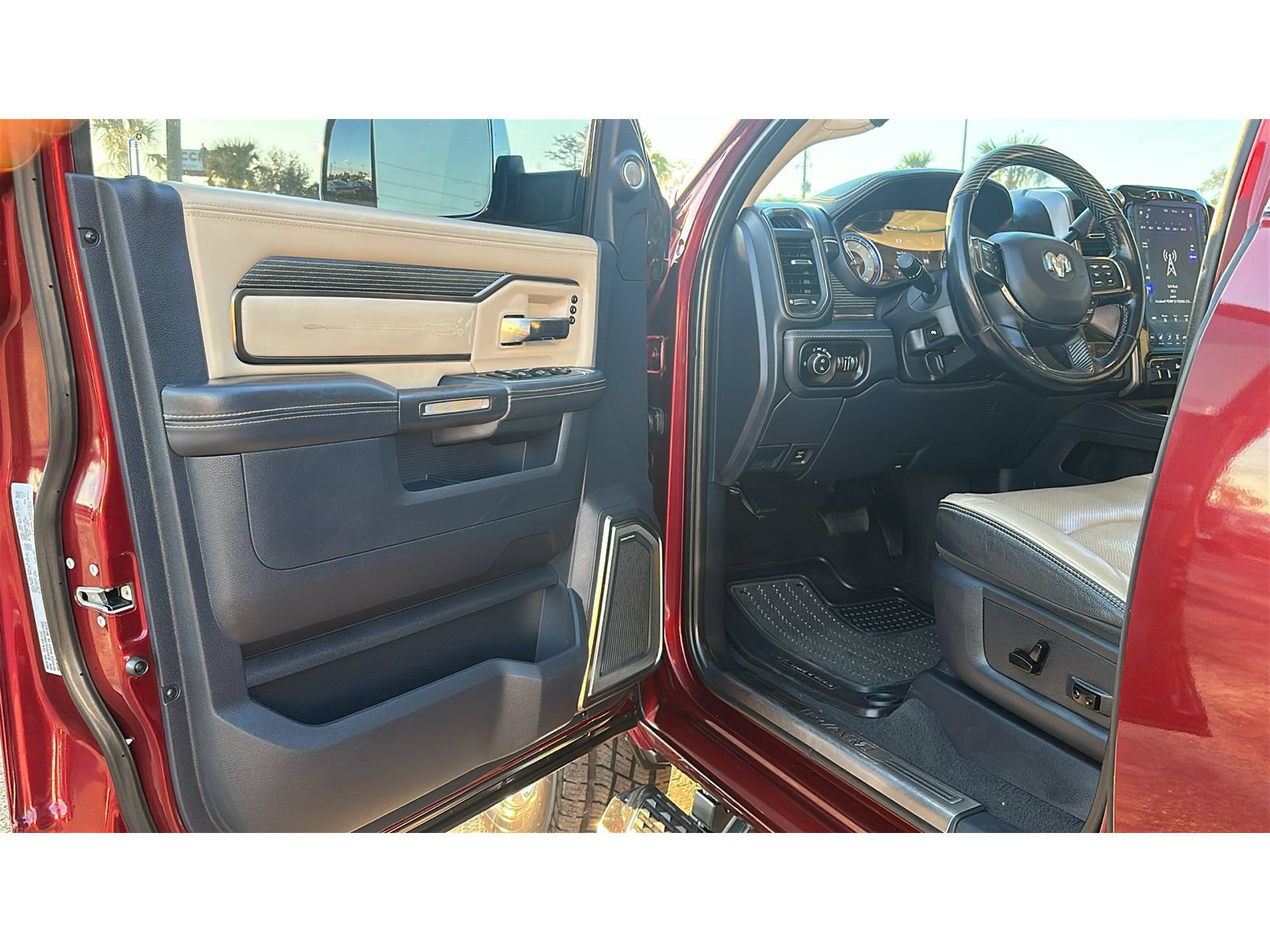 Used 2021 RAM 2500 Limited AWD/4WD image 11