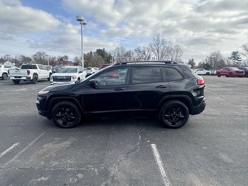 Used 2016 Jeep Cherokee High Altitude image 2
