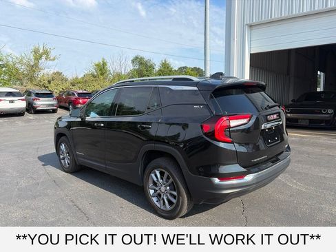 Used 2024 GMC Terrain SLT AWD/4WD image 4