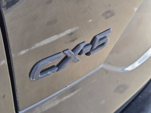 Used 2019 MAZDA CX-5 Touring FWD image 15