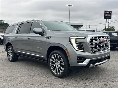 New 2026 GMC Yukon XL Denali w/ Denali Reserve Package AWD/4WD image 2