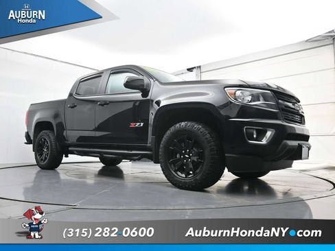 Used 2018 Chevrolet Colorado Z71 w/ Z71 Midnight Edition AWD/4WD image 19