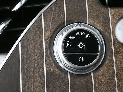 Certified 2025 Mercedes-Benz E 350 4MATIC Sedan image 9
