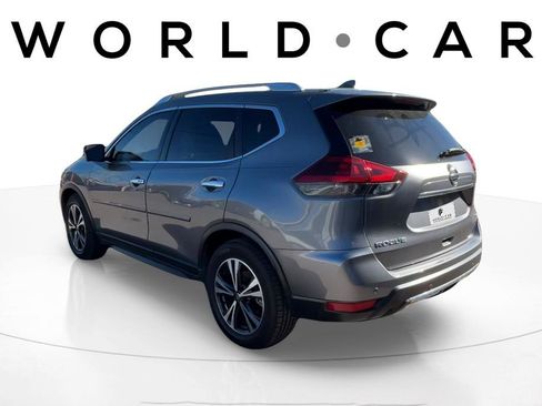 Used 2019 Nissan Rogue SV w/ Premium Package image 5