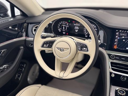 New 2025 Bentley Flying Spur Plug-In Hybrid image 11