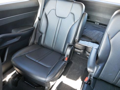 Certified 2022 Kia Sorento X-Line EX image 12