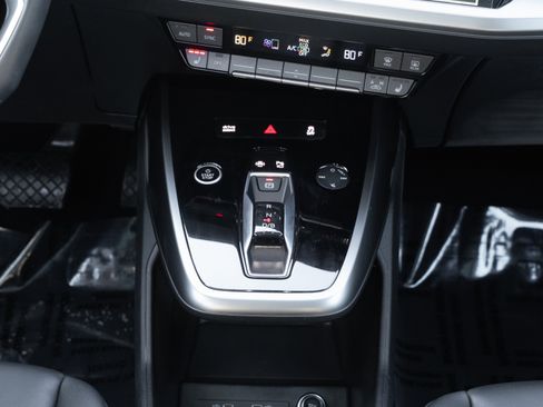 Certified 2024 Audi Q4 e-tron Prestige image 16