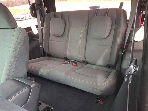 Used 2024 Jeep Wrangler Sport S image 10