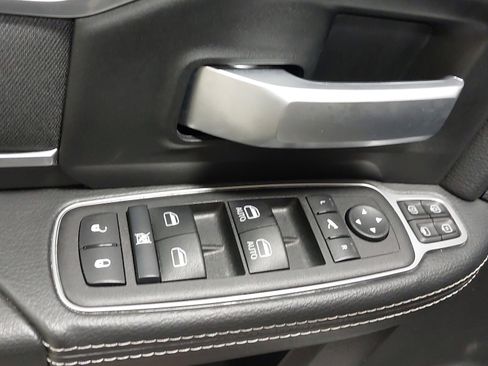Used 2024 RAM 2500 Big Horn w/ Night Edition AWD/4WD image 25