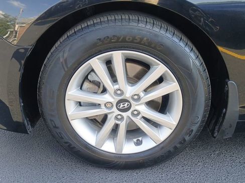 Used 2015 Hyundai Sonata SE w/ Option Group 09 image 17