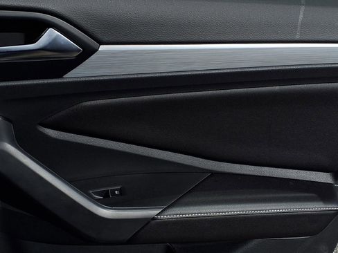 Certified 2025 Volkswagen Jetta Sport image 26