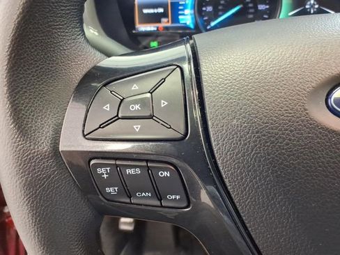 Used 2018 Ford Explorer XLT w/ Equipment Group 202A FWD image 18