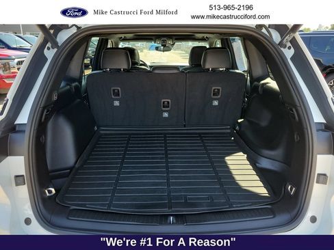 Used 2024 Jeep Grand Cherokee Altitude AWD/4WD image 26