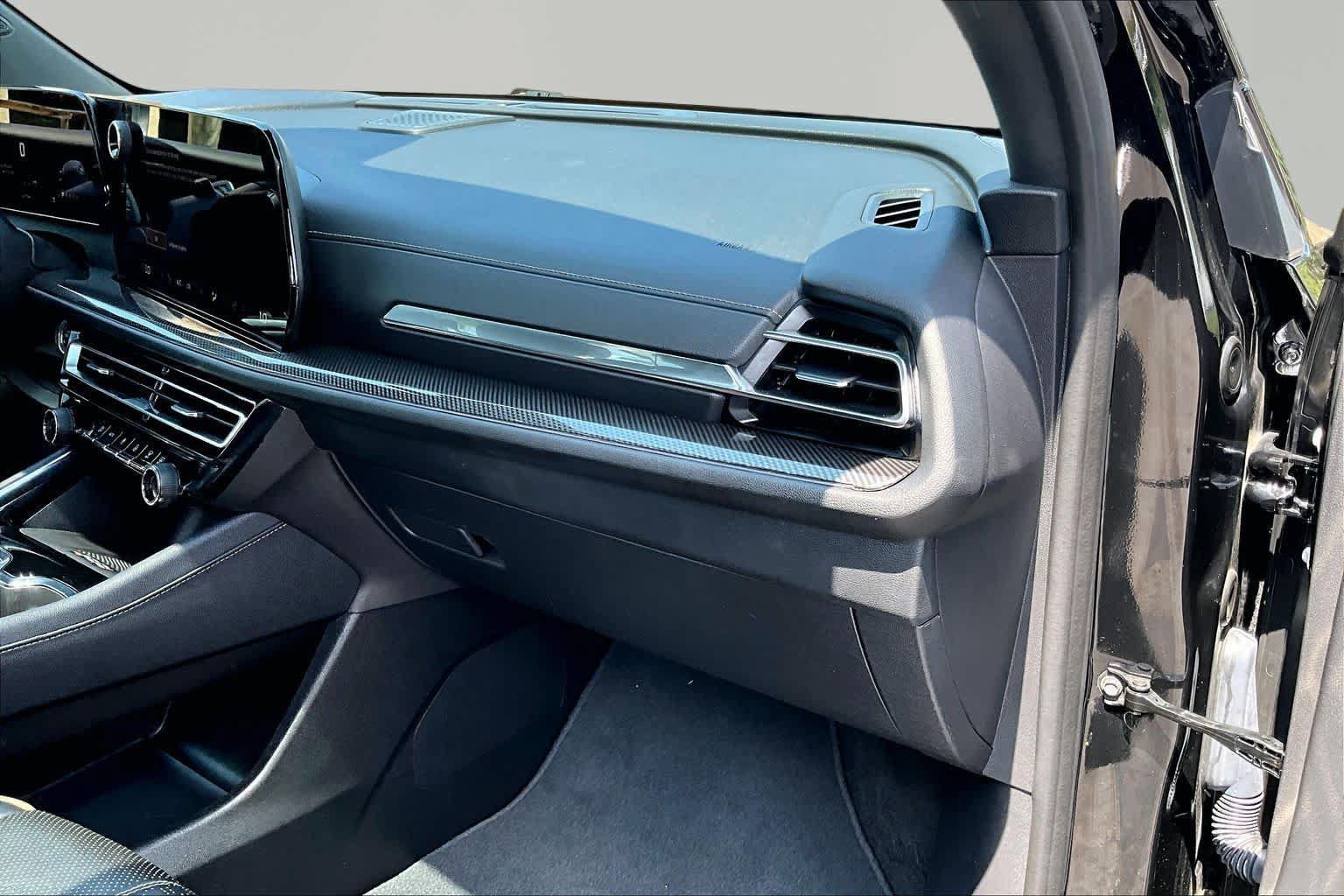 Used 2025 Chevrolet Traverse High Country w/ LPO, Floor Liner Package FWD image 55