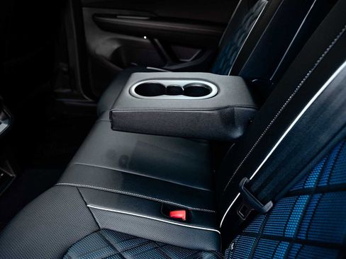 New 2025 Volkswagen Atlas Cross Sport SEL Premium R-Line image 38