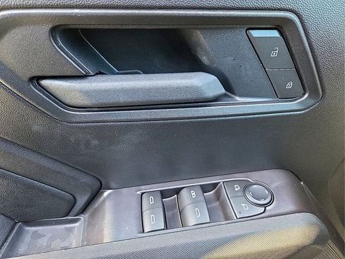 New 2026 Chevrolet Colorado Trail Boss w/ Off-Road Front Bumper Package AWD/4WD image 15