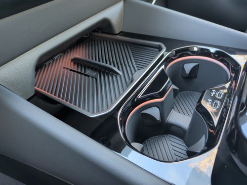 New 2026 BMW 530i w/ Premium Package RWD image 18