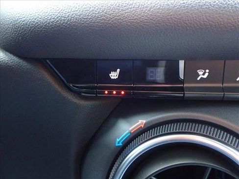 Used 2022 Chevrolet Blazer LT image 20