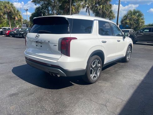 Used 2024 Hyundai Palisade SEL w/ Premium Package AWD/4WD image 5