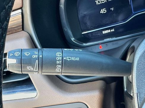 Certified 2023 Chevrolet Suburban High Country w/ Advanced Technology Package image 18