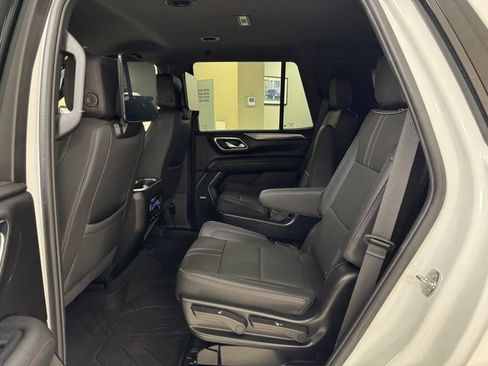 Used 2024 Chevrolet Tahoe RST w/ Luxury Package AWD/4WD image 21