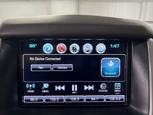 Certified 2017 GMC Yukon SLT w/ Premium Edition AWD/4WD image 13