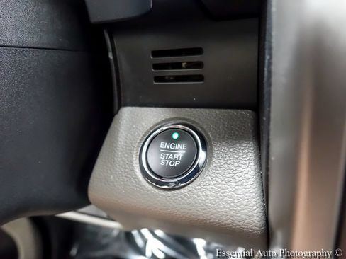 Certified 2019 Ford F150 Lariat w/ Equipment Group 502A Luxury AWD/4WD image 16