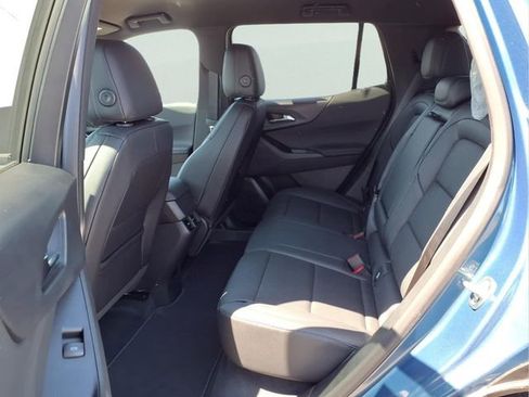 New 2026 Chevrolet Equinox LT w/ Convenience Package II FWD image 13