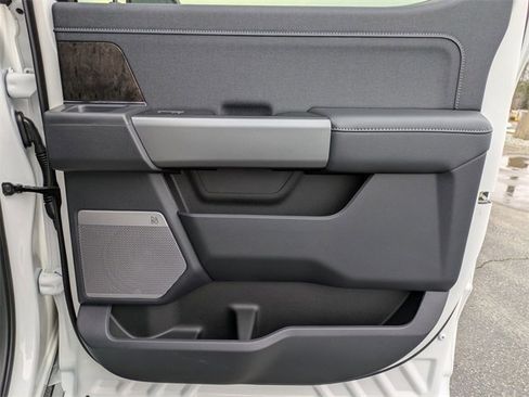 New 2026 Ford F350 Lariat w/ Black Appearance Package image 36