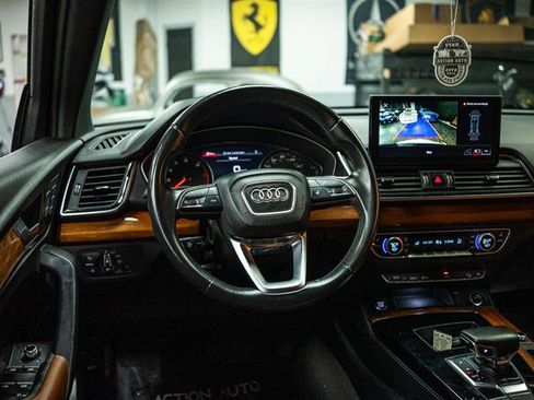 Used 2023 Audi Q5 2.0T Premium image 17