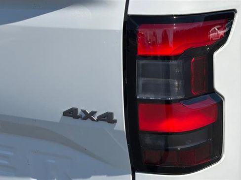 New 2026 Nissan Frontier SV w/ Tow Package image 30