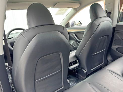 Used 2023 Tesla Model 3 Standard Range image 37