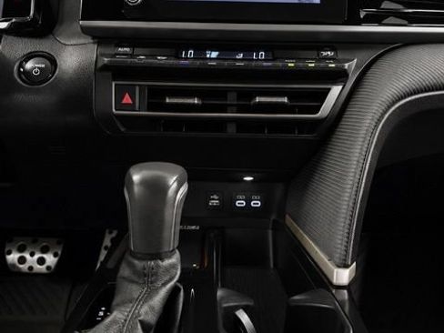 Used 2026 Toyota Camry SE FWD image 24