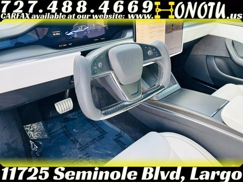 Used 2021 Tesla Model S Plaid image 3