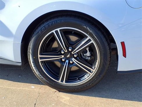Used 2024 Ford Mustang Premium image 20