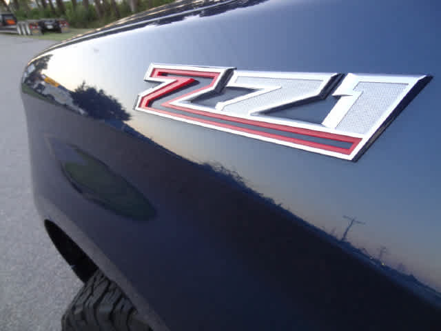 Used 2023 Chevrolet Silverado 1500 RST AWD/4WD image 36