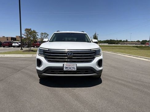 Used 2024 Volkswagen Atlas SE FWD image 8