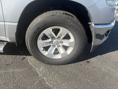 Used 2023 RAM 1500 Laramie AWD/4WD image 9