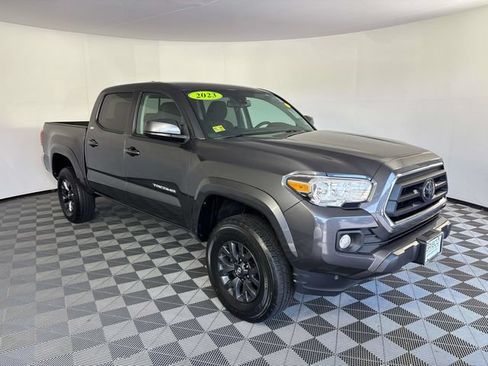 Used 2023 Toyota Tacoma SR5 AWD/4WD image 1