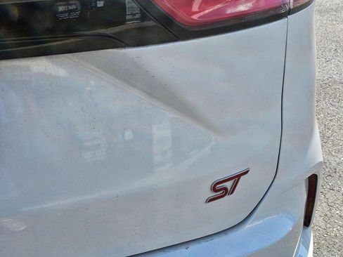Used 2020 Ford Edge ST w/ Equipment Group 401A AWD/4WD image 16