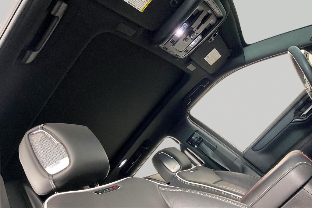 Used 2025 GMC Yukon AT4 Ultimate w/ LPO, Floor Liner Package AWD/4WD image 24
