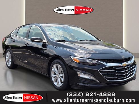 Used 2025 Chevrolet Malibu LT FWD image 1