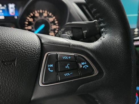 Used 2017 Ford Escape Titanium image 27