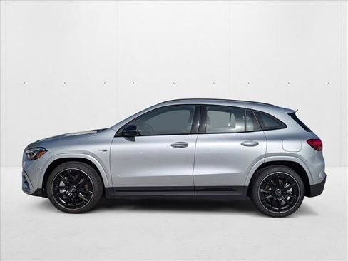 New 2026 Mercedes-Benz GLA 35 AMG 4MATIC image 5