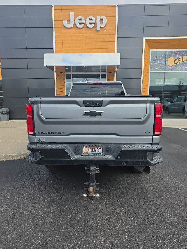 Used 2025 Chevrolet Silverado 3500 LT w/ Trail Boss Package AWD/4WD image 3