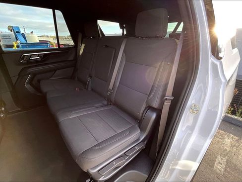 Used 2025 Chevrolet Tahoe LS image 21