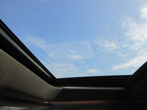 Certified 2022 Chevrolet Silverado 1500 ZR2 image 37