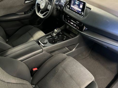 Used 2021 Nissan Rogue SV AWD/4WD image 16